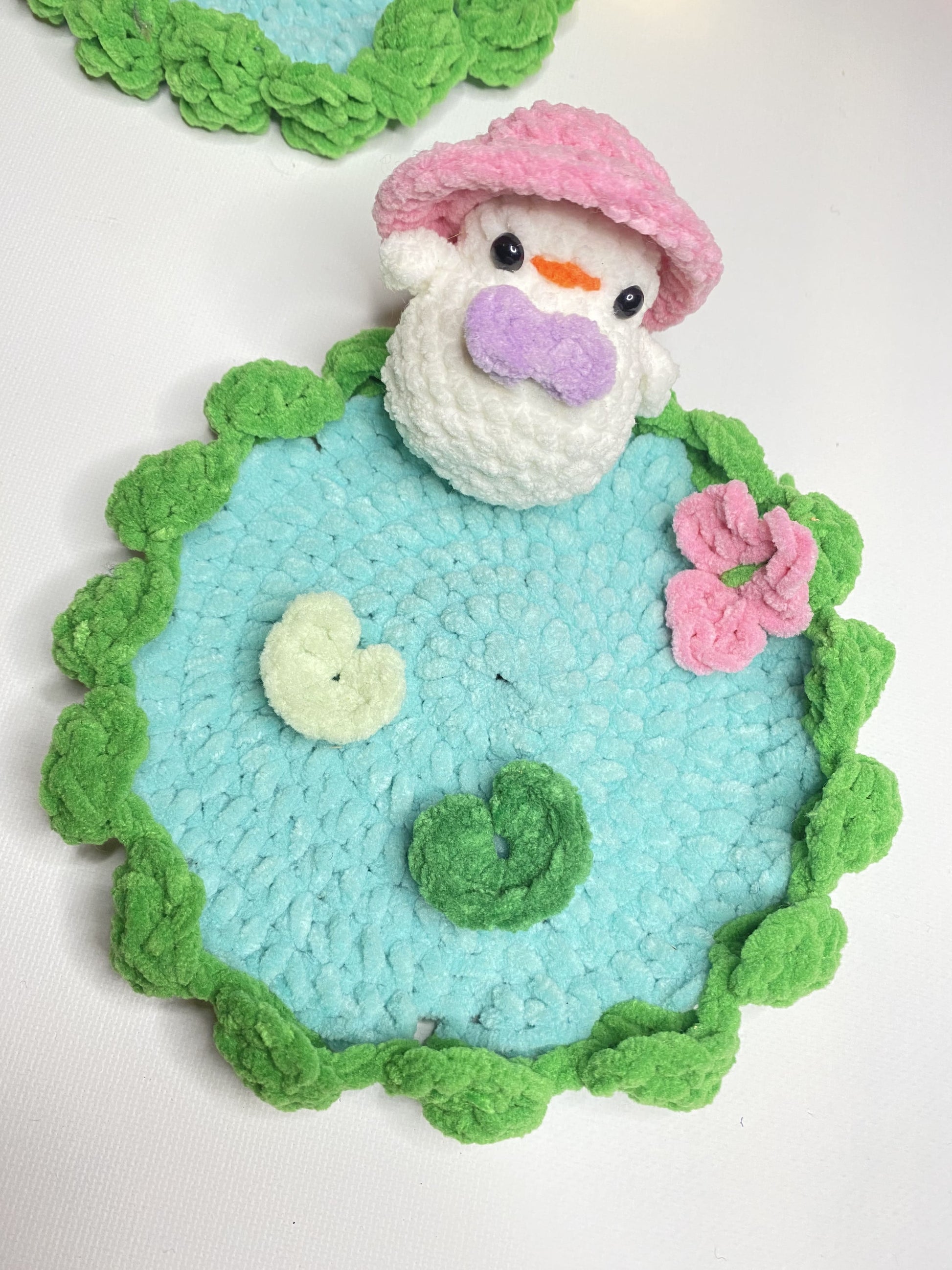 crochet chick in pond 